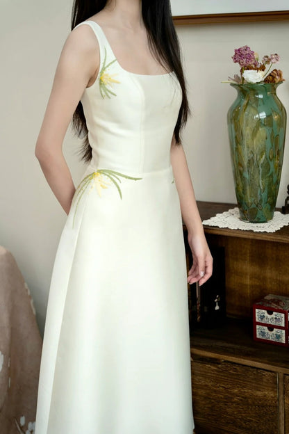 formaldressy- Vintage Beige Orchid Grass Embroidered Square Neck Midi Chinese Style Evening Gown gh6035