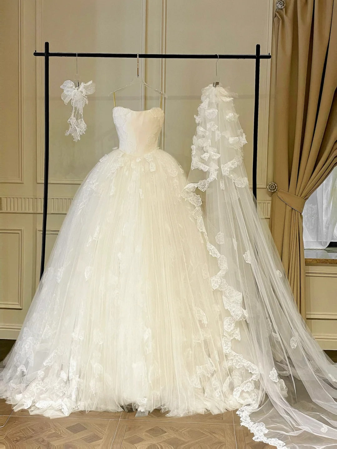 formaldressy-White floral lace long elegant tulle wedding prom dress gh5436
