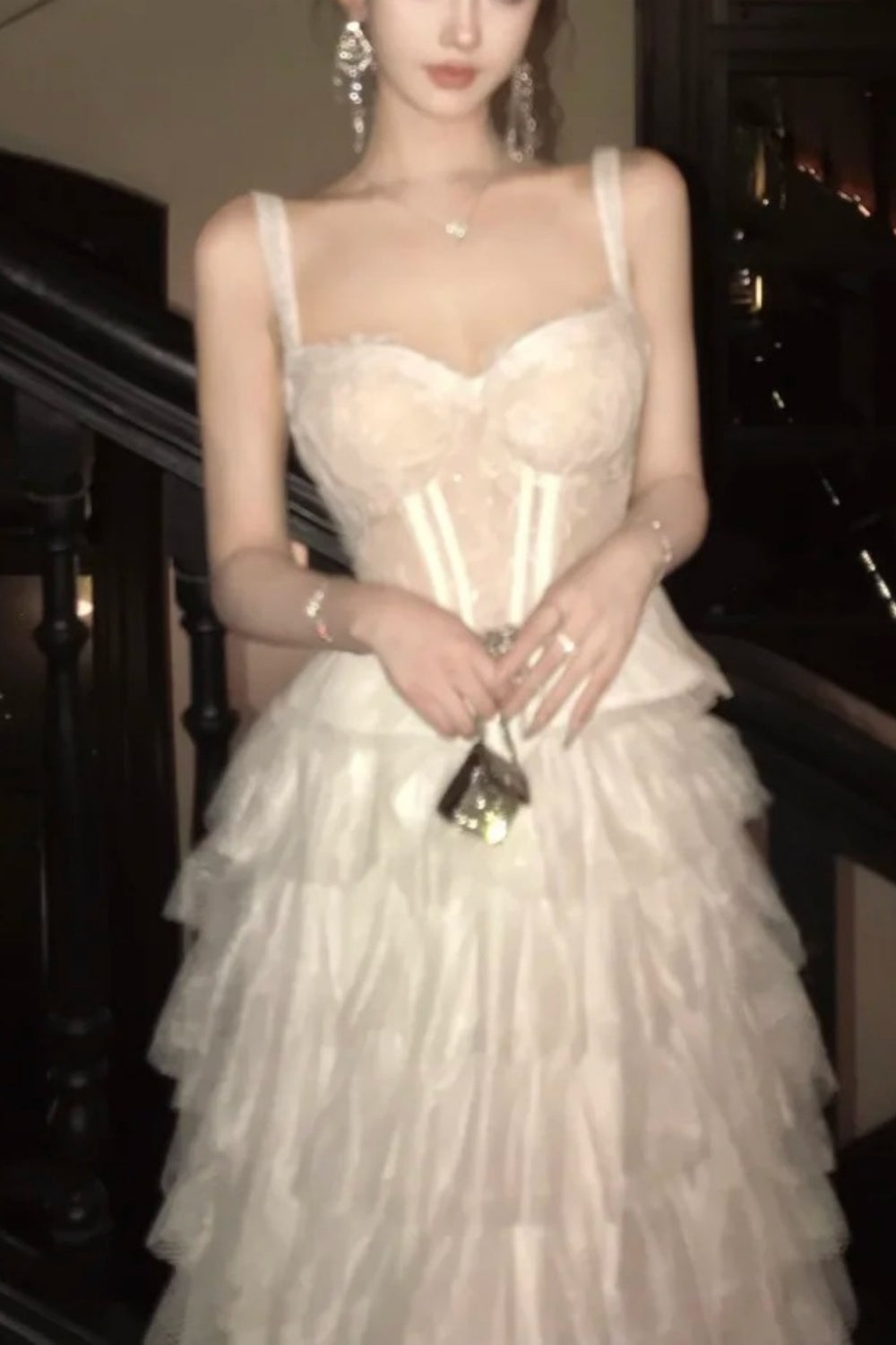 formaldressy-Sweet White Lace Strappy Gown, Tiered dress Design Overflows with Romantic Atmosphere gh5901