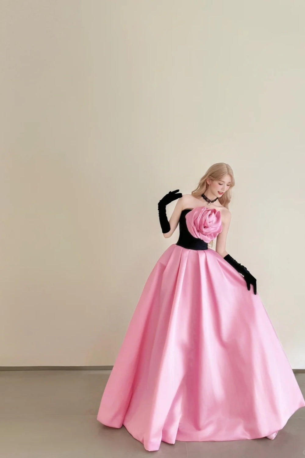 formaldressy-Vintage Pink-Black Contrast 3D Floral Strapless Swing Court Style Evening Gown gh6029