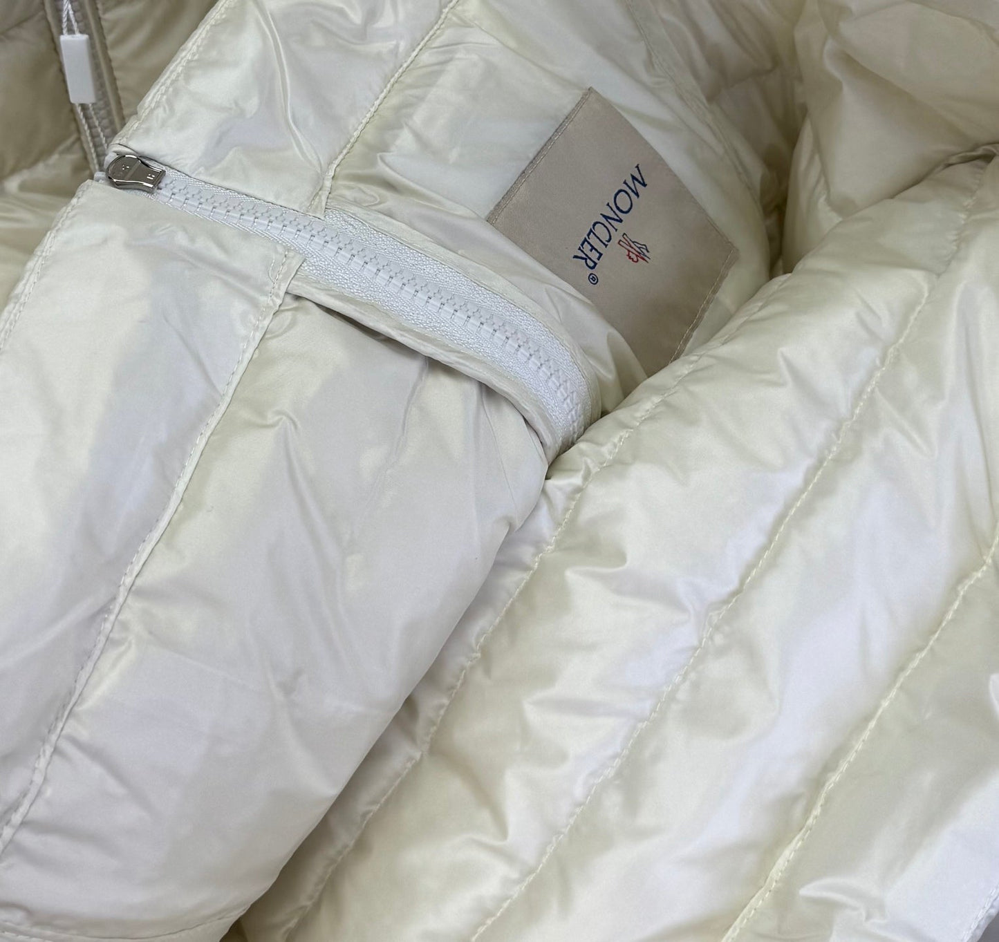 Moncler 25 Down Jacket Polyester 297295