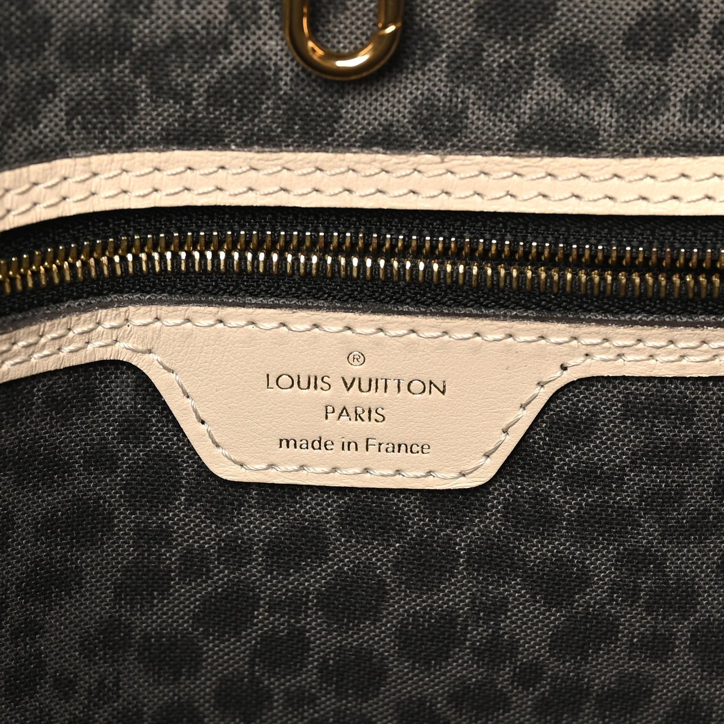 Monogram Giant Wild at Heart Neverfull MM Creme