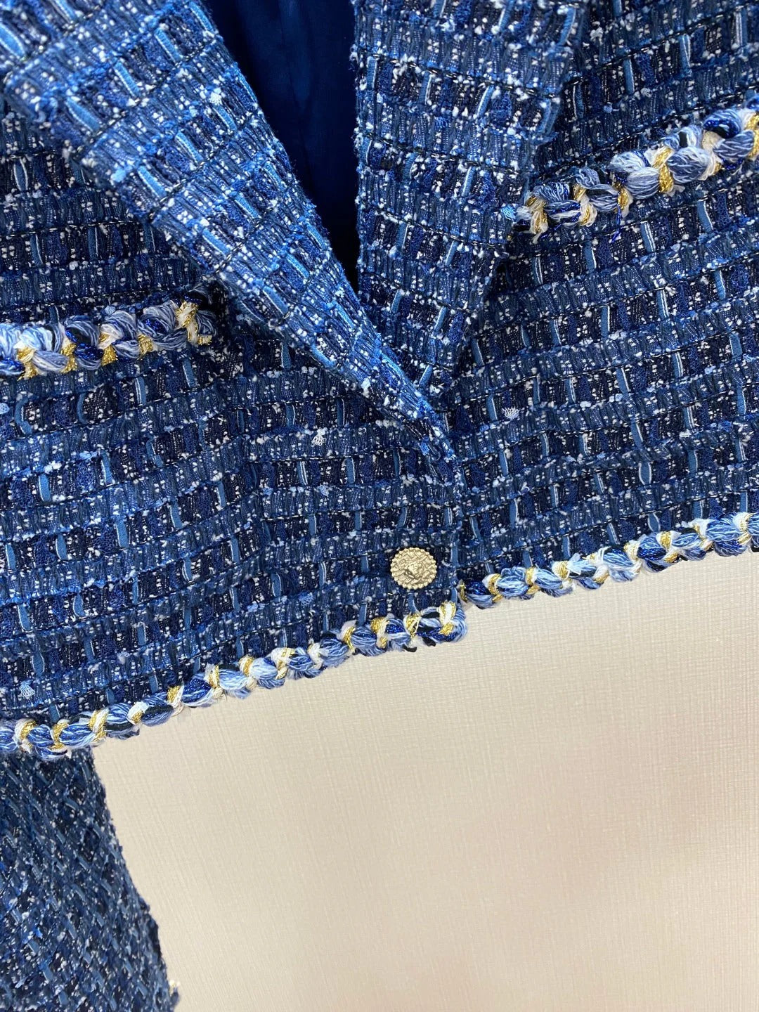 CHANEL 25S TWEED JACKET STYLE 157