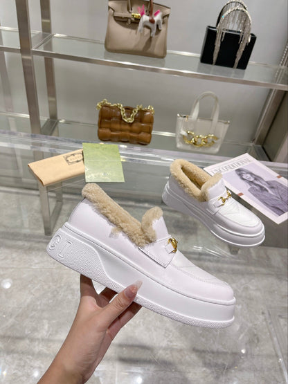 GG Snow Boots White Calfskin Wool 576243