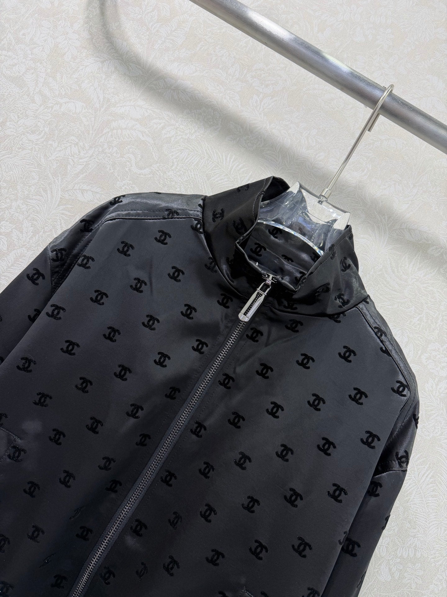 CC 26s Jacket Black Satin 353040