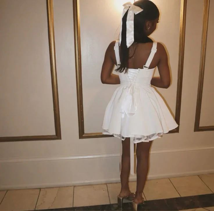 Cute A line Square Short White Formal 8th Grade Homecoming Dresses Middle School Short Cocktail Gowns Graduation Dress Hoco Outfits DH1891