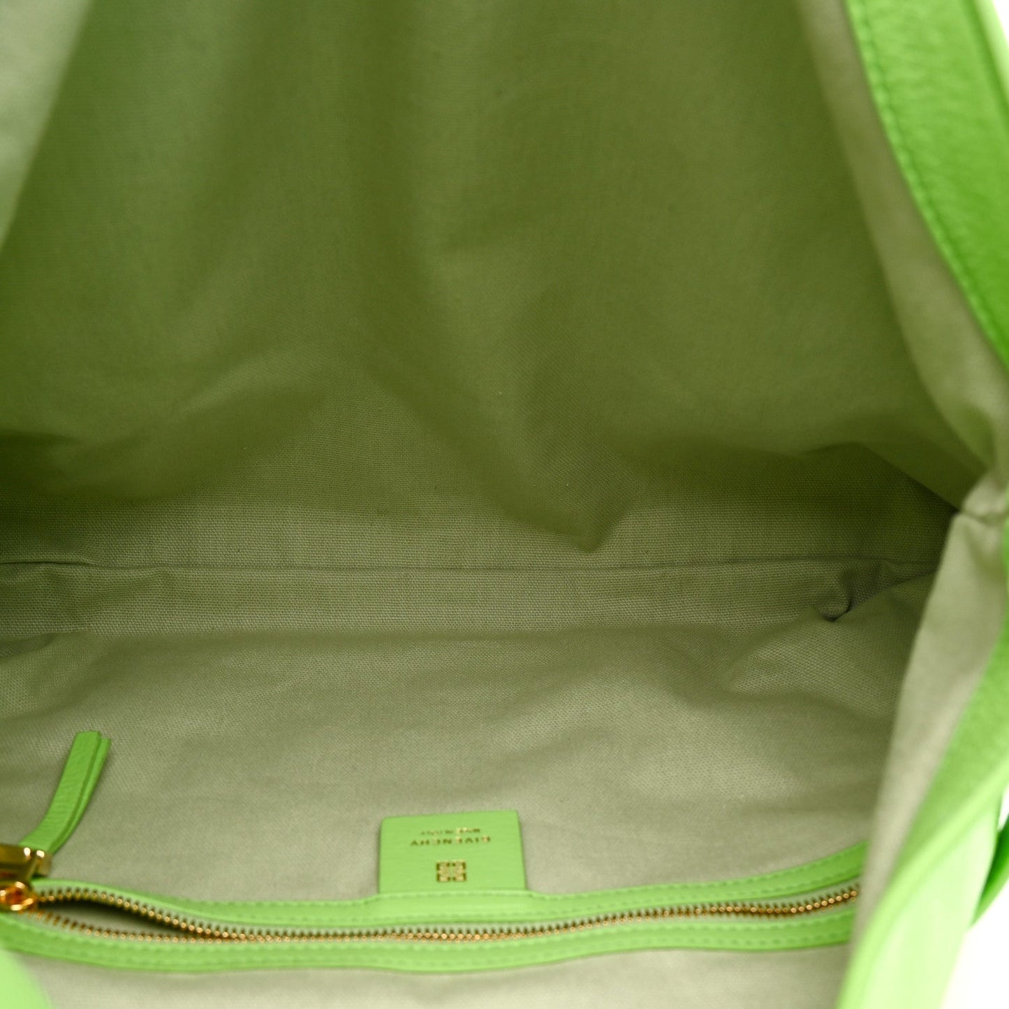 Calfskin Medium Voyou Bag Green