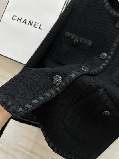 CHANEL 25S TWEED WOOL JACKET 471