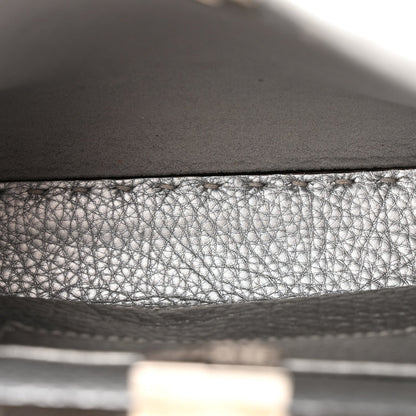 Cuoio Romano Lux Selleria Mini Peekaboo Iconic Satchel Argento