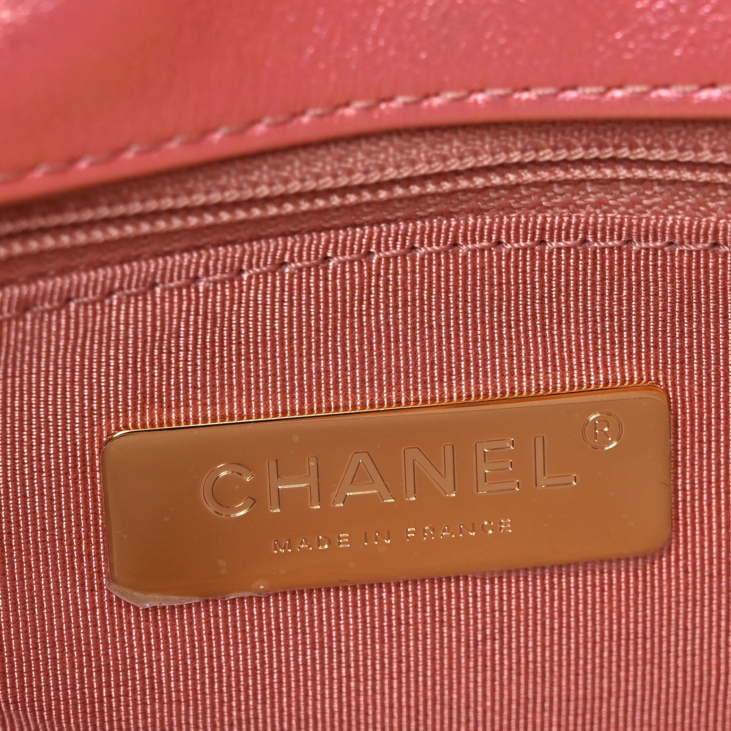 Iridescent Lambskin Quilted Large Chanel 19 Flap Pink