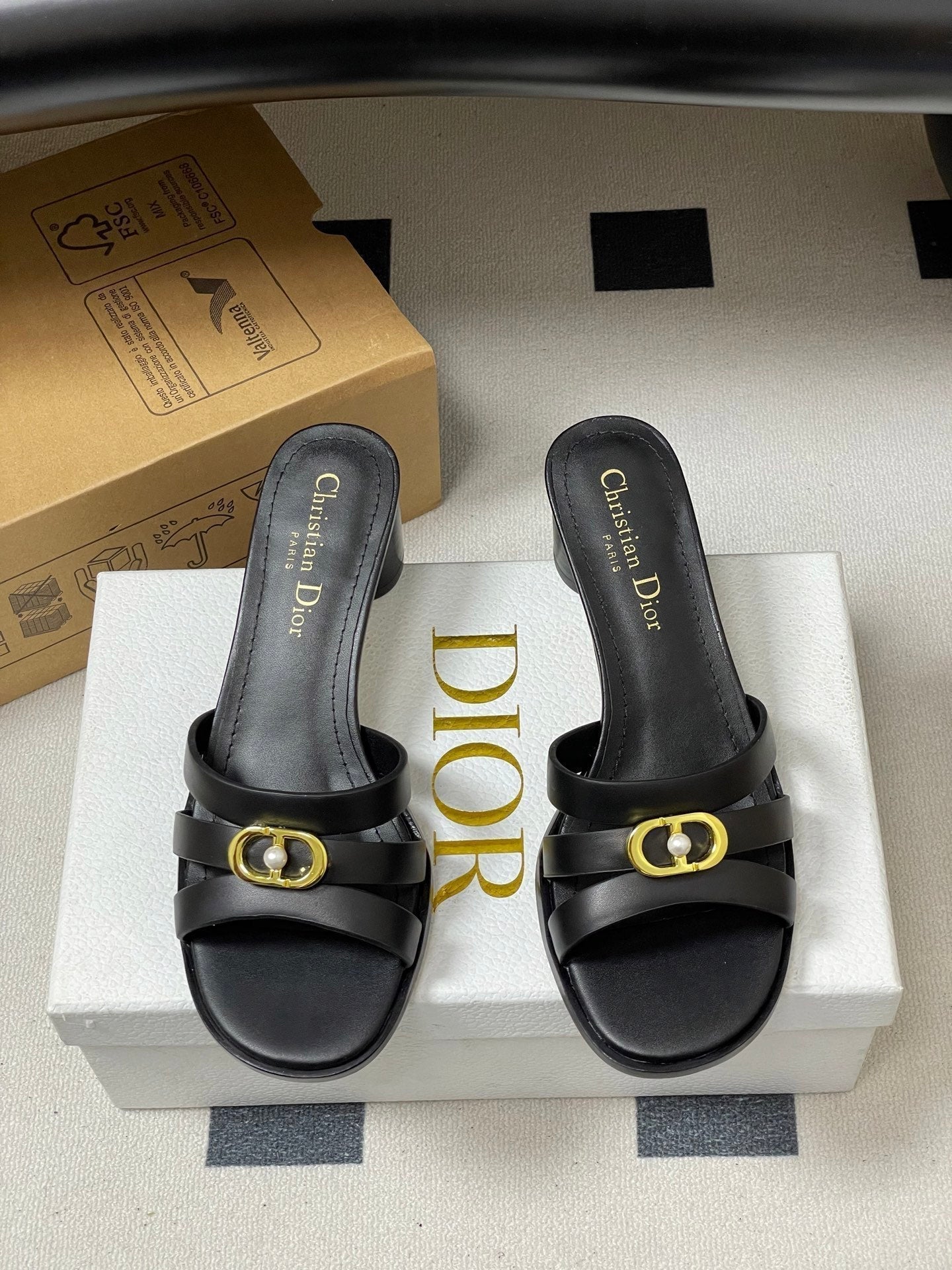 CD 26 Chunky Heel Sandals 50 Black Leather 593526