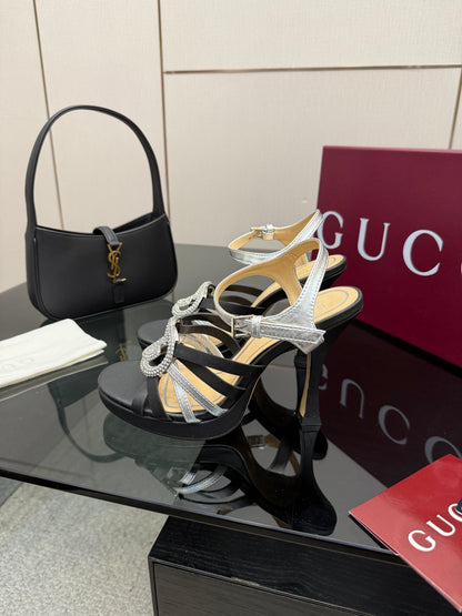 GG Pump 10.5cm With Crystal Interlocking G Black Sliver Leather