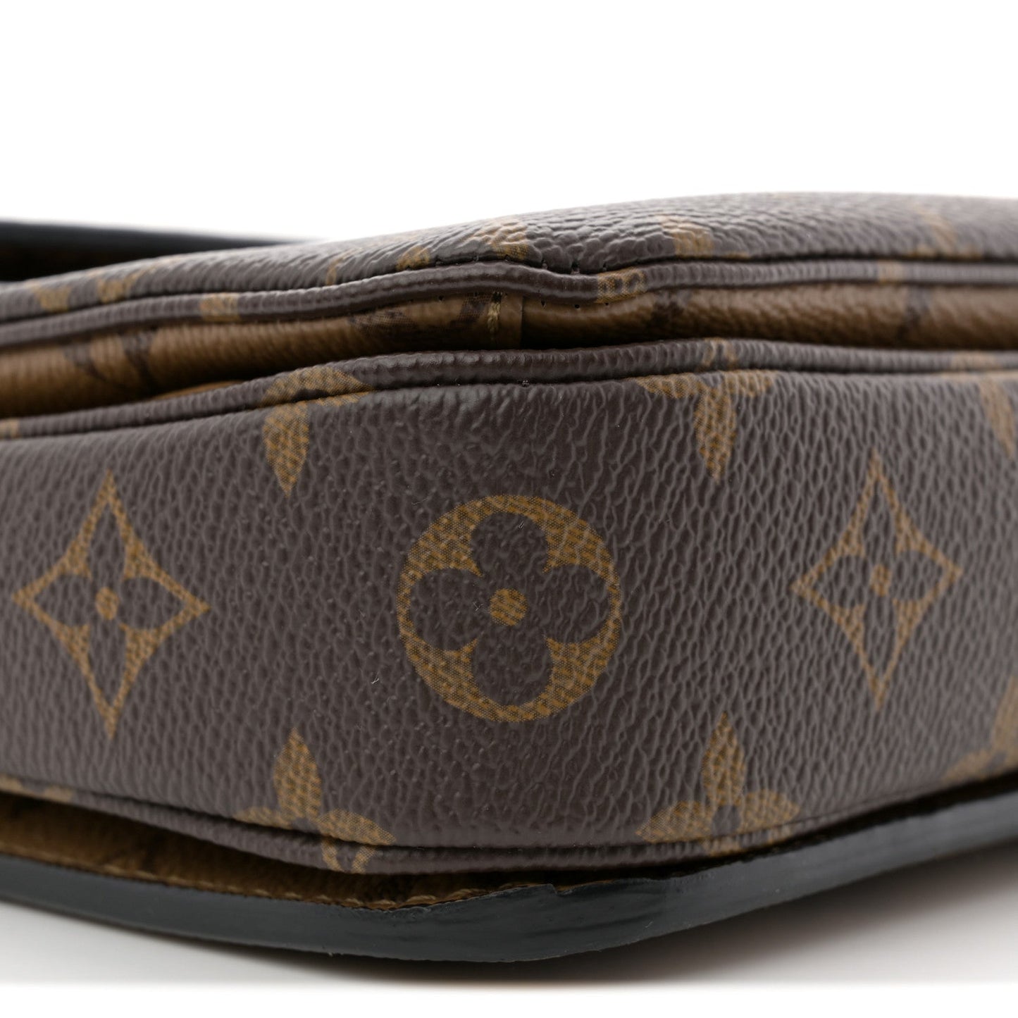 Reverse Monogram Pochette Metis