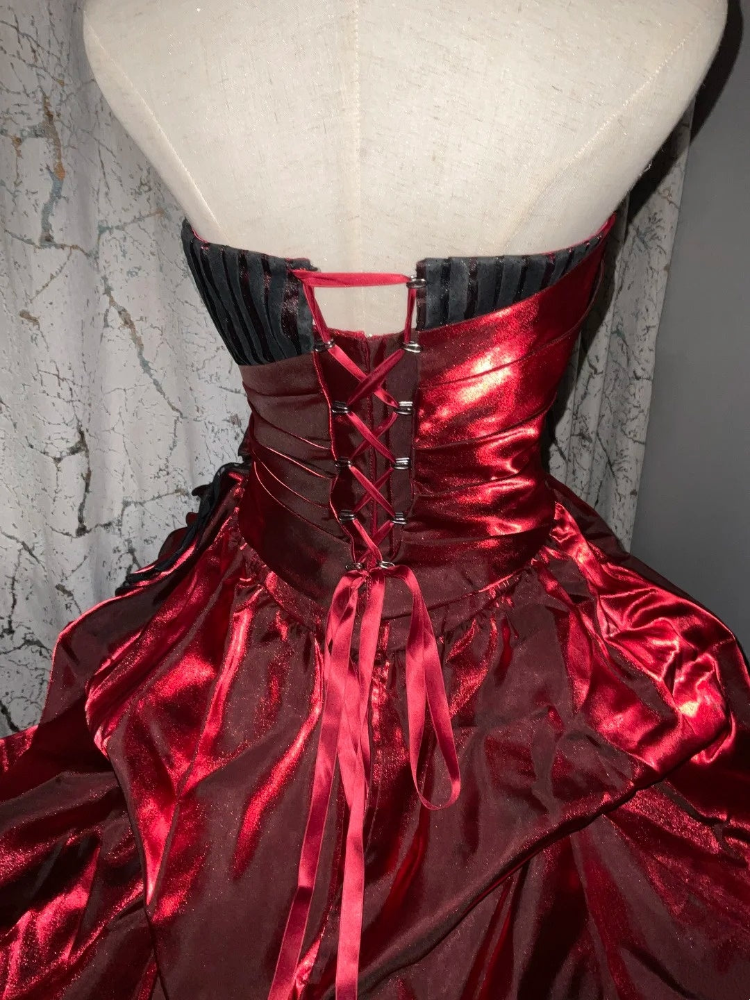 formaldressy-Burgundy-Black Paneled Shiny Satin Strapless Sleeveless Floor-Length Gothic Ball Gown gh6317