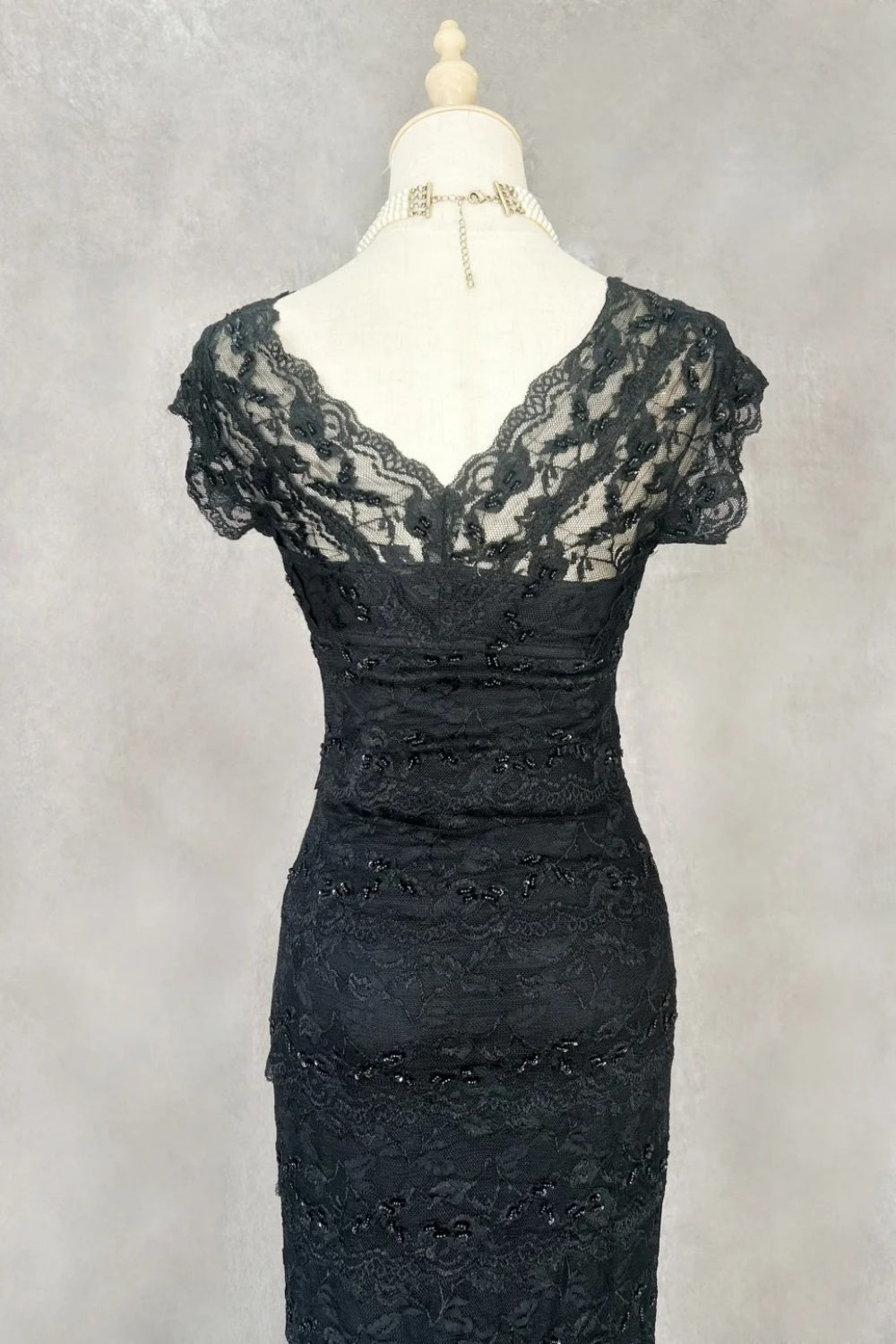 formaldressy-Black Vintage Beaded Long Lace Dress gh6243
