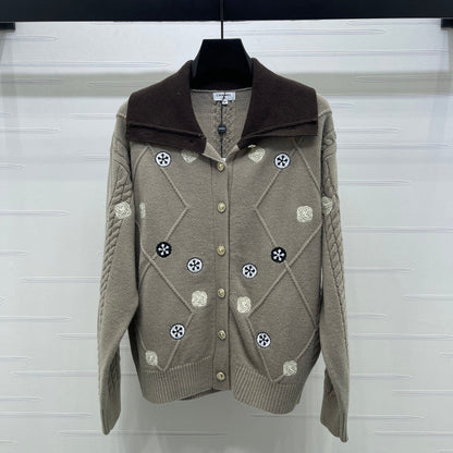 CHANEL 26 DIAMOND-PATTERNED LONG-SLEEVE BROWN CARDIGAN 335385