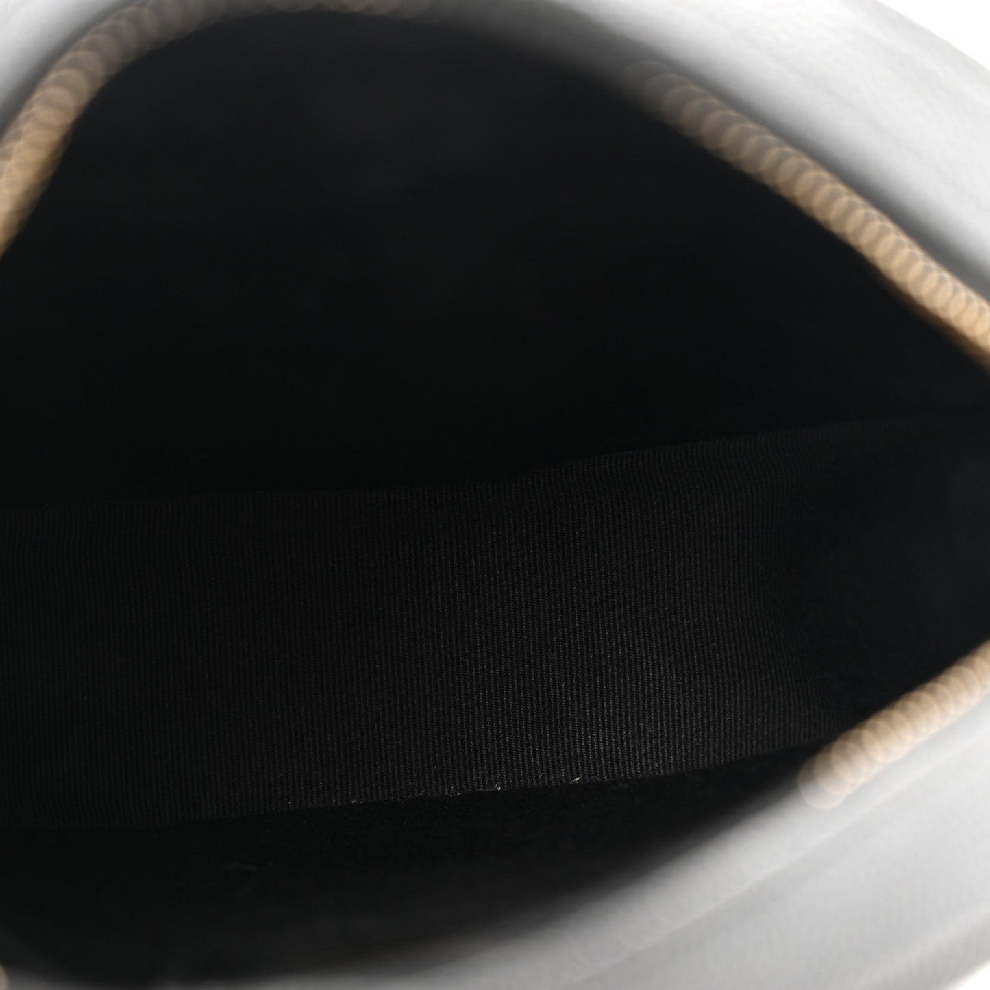 Grain De Poudre Matelasse Chevron Quilted Round Vinyle Camera Bag Black