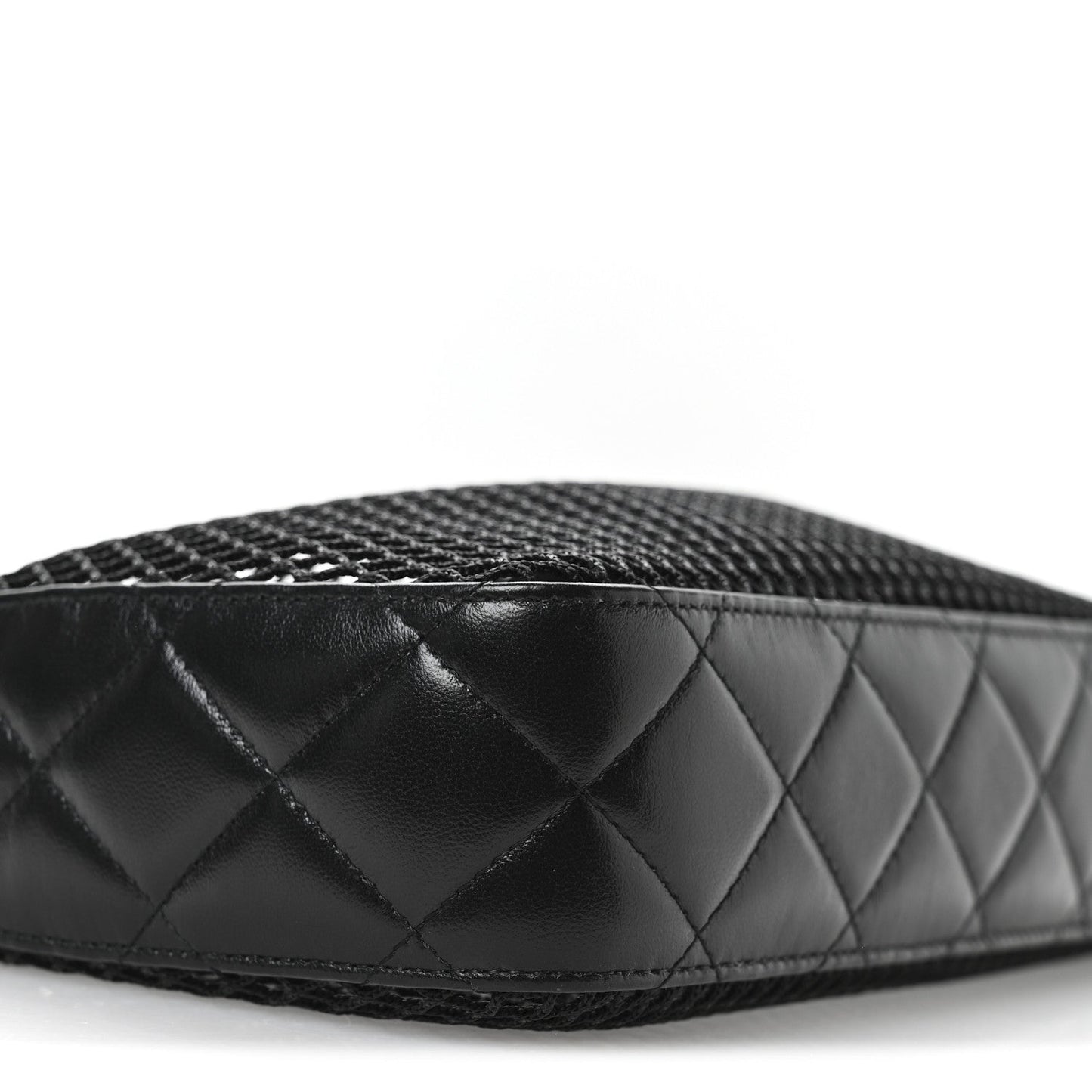 Mesh Shiny Lambskin Clutch With Chain Black
