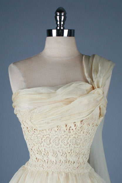 formaldressy--Pastel Yellow Lace Exquisite Short Satin Homecoming Dress gh5640