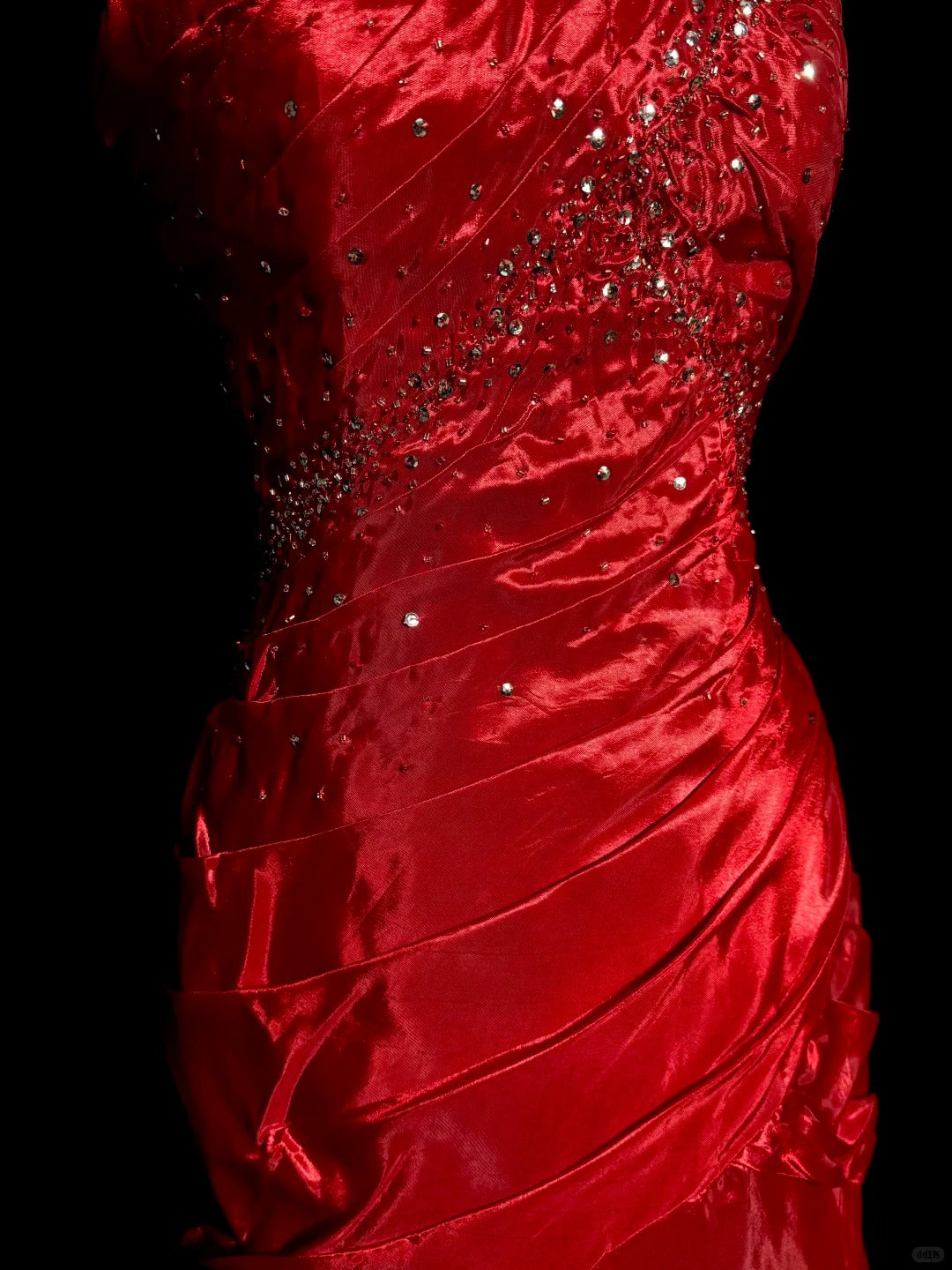 formaldressy-Red exquisite beaded vintage dress long satin floor-length ball gown graduation dress gh5241