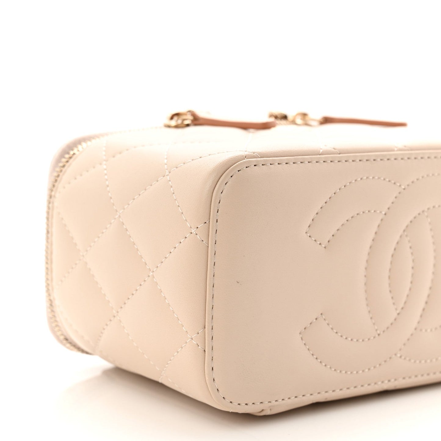 Lambskin Quilted Small Top Handle Vanity Case With Chain Ecru Dark Beige