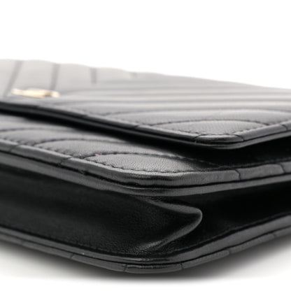 Lambskin Chevron Quilted Wallet On Chain WOC Black