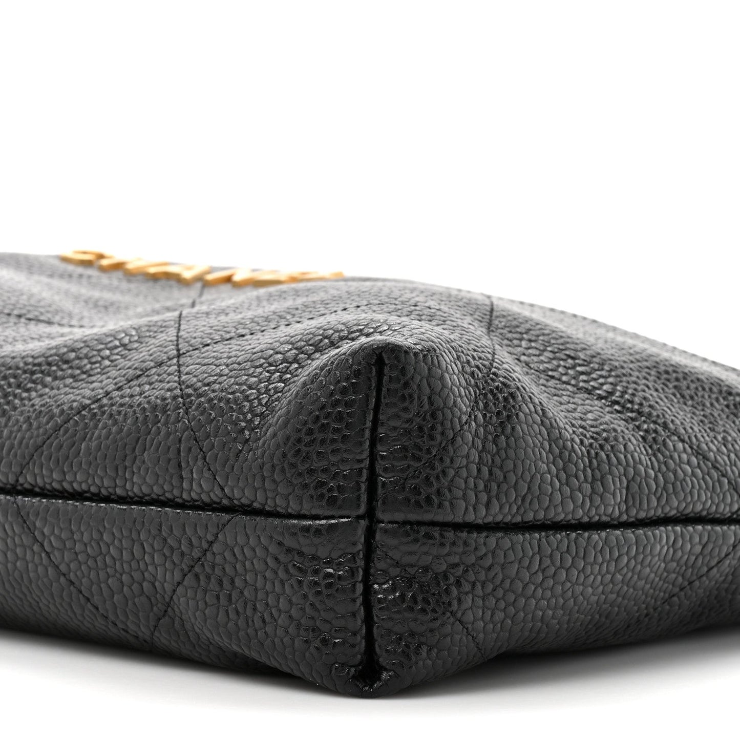 Shiny Caviar Quilted Chanel 22 Black