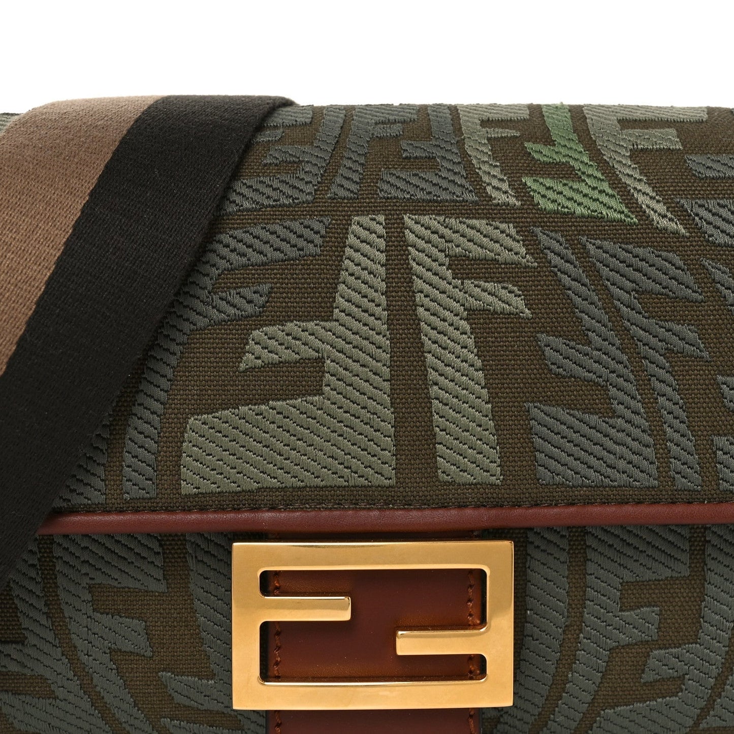 X SARA COLEMAN Canvas Vitello King FF Fish Eye Embroidered Baguette Amazzonia Ghianda