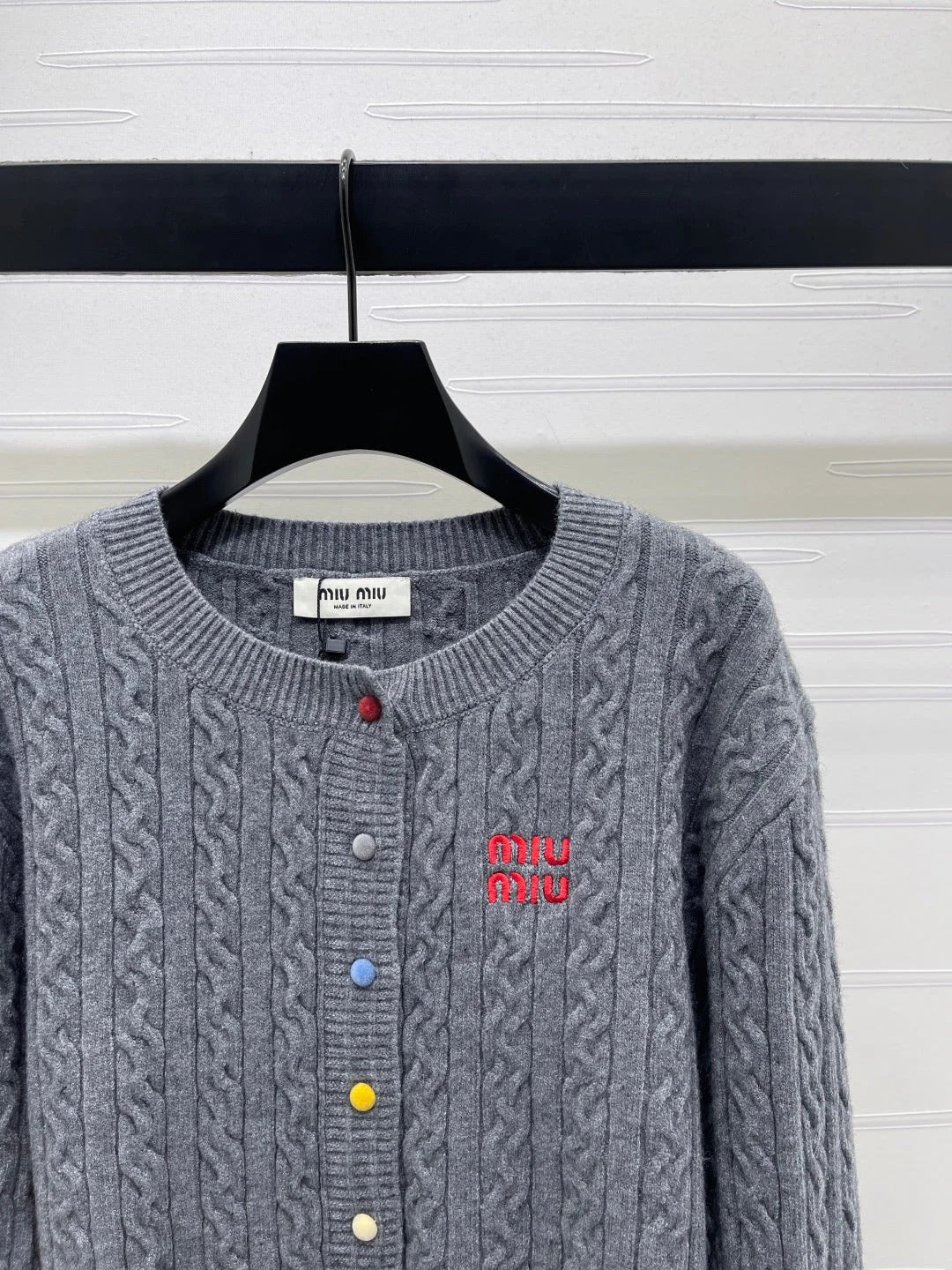 MIUMIU CARDIGAN STYLE 607