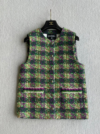 Chanel 2025 Plaid Tweed Vest Jacket Green Wool Polyester 325377