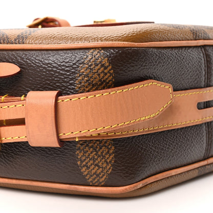 Reverse Monogram Giant Boite Chapeau Souple