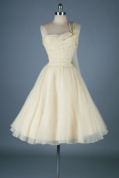 formaldressy--Pastel Yellow Lace Exquisite Short Satin Homecoming Dress gh5640