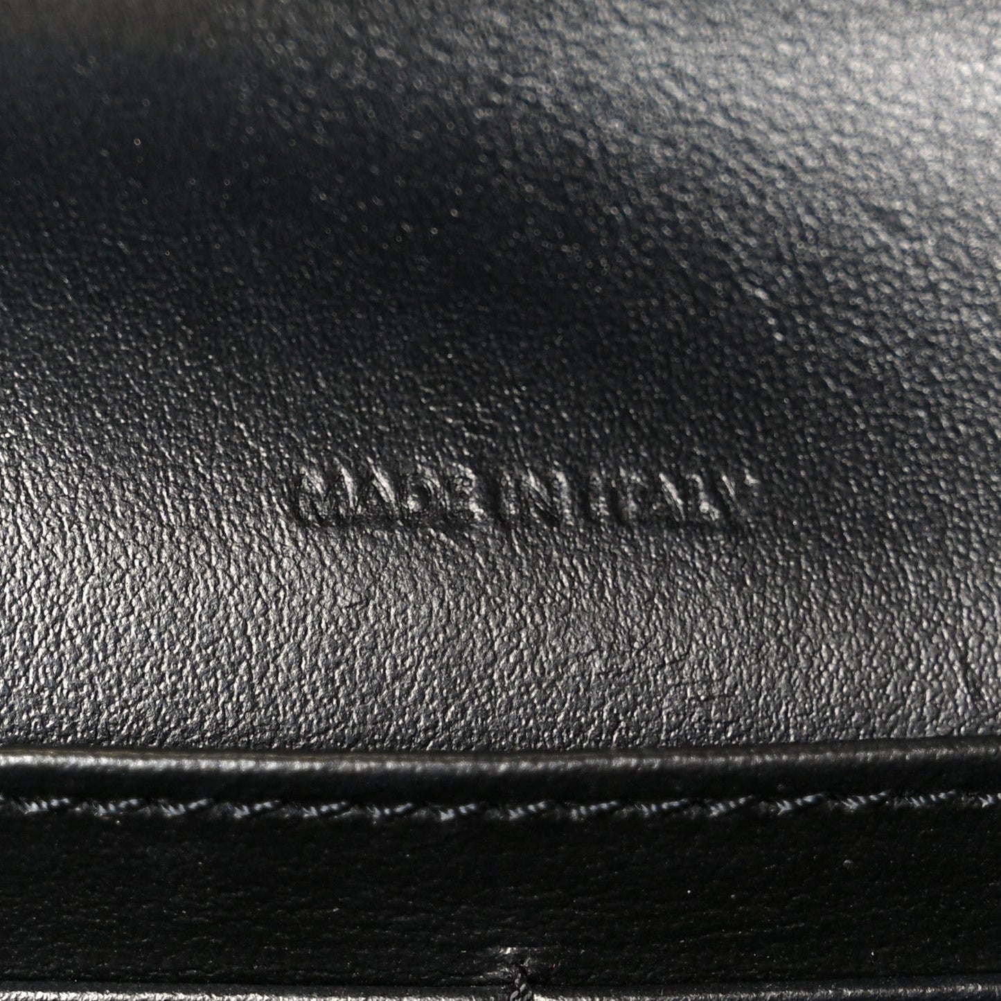 Shiny Calfskin Triomphe Margo Wallet on Chain Black