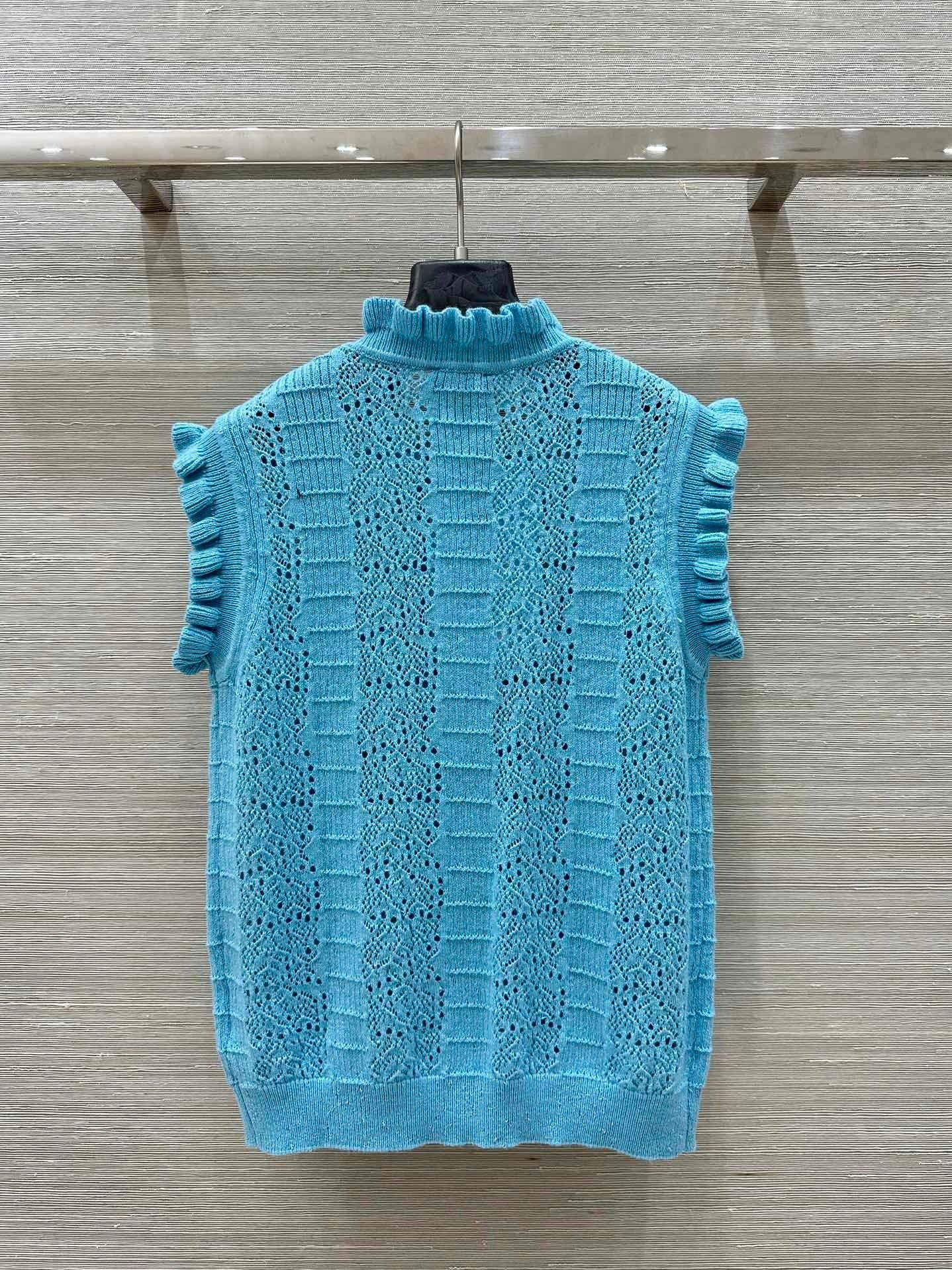 CHANEL SLEEVELESS TOP STYLE 73