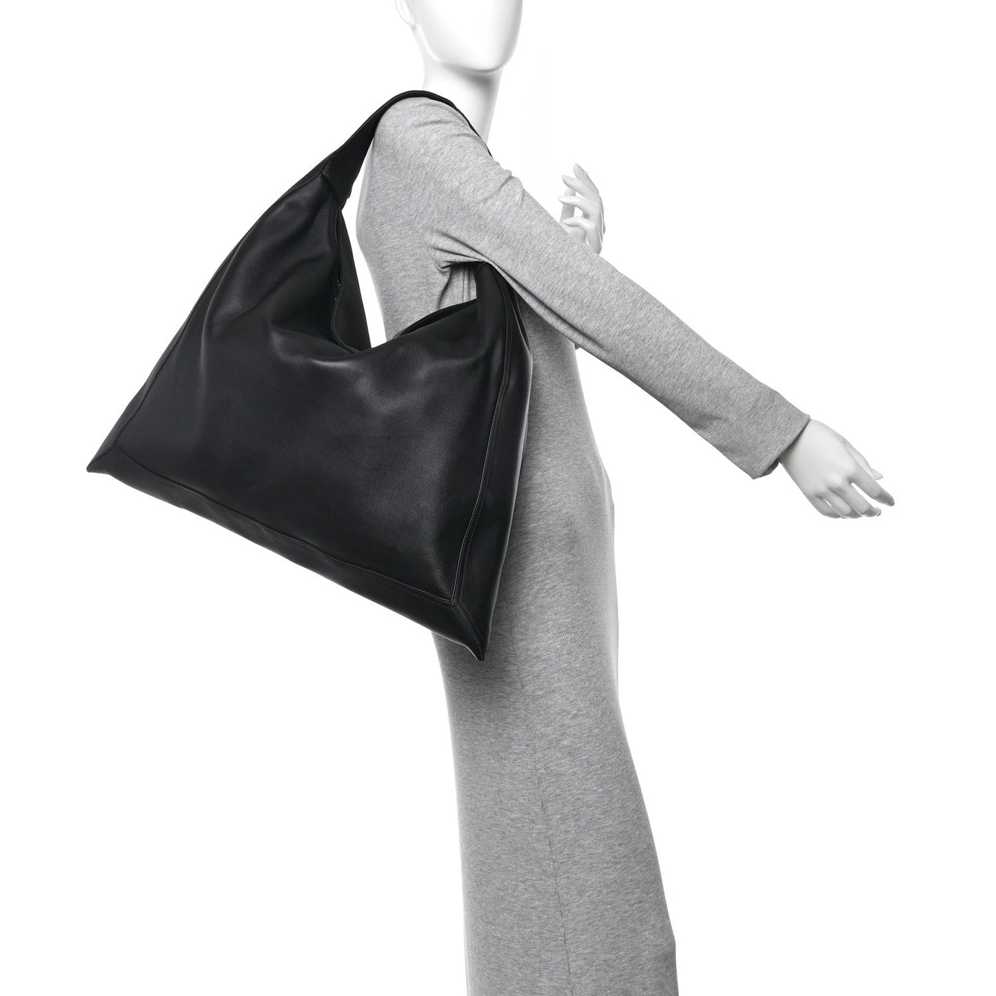Silky Calfskin Large Hop Black
