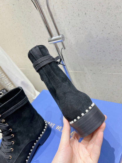 SW Mckenzee Boot with Pearl Chain Black Suede 554360