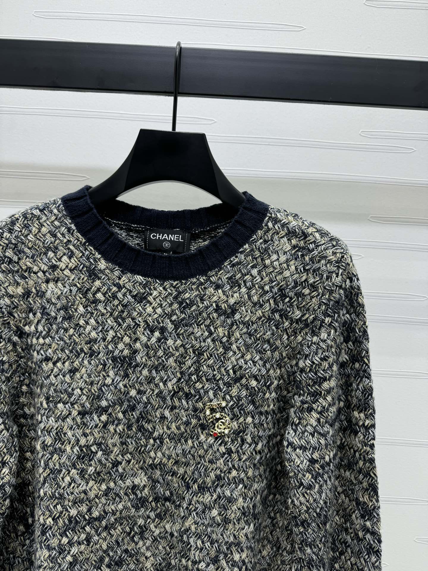 CC 25 Contrast Color Sweater 5 Brooch Gray Wool 305409