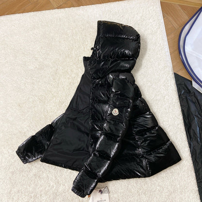 Moncler 2025 Barre Black Swan Goose Jacket Black Down Nylon