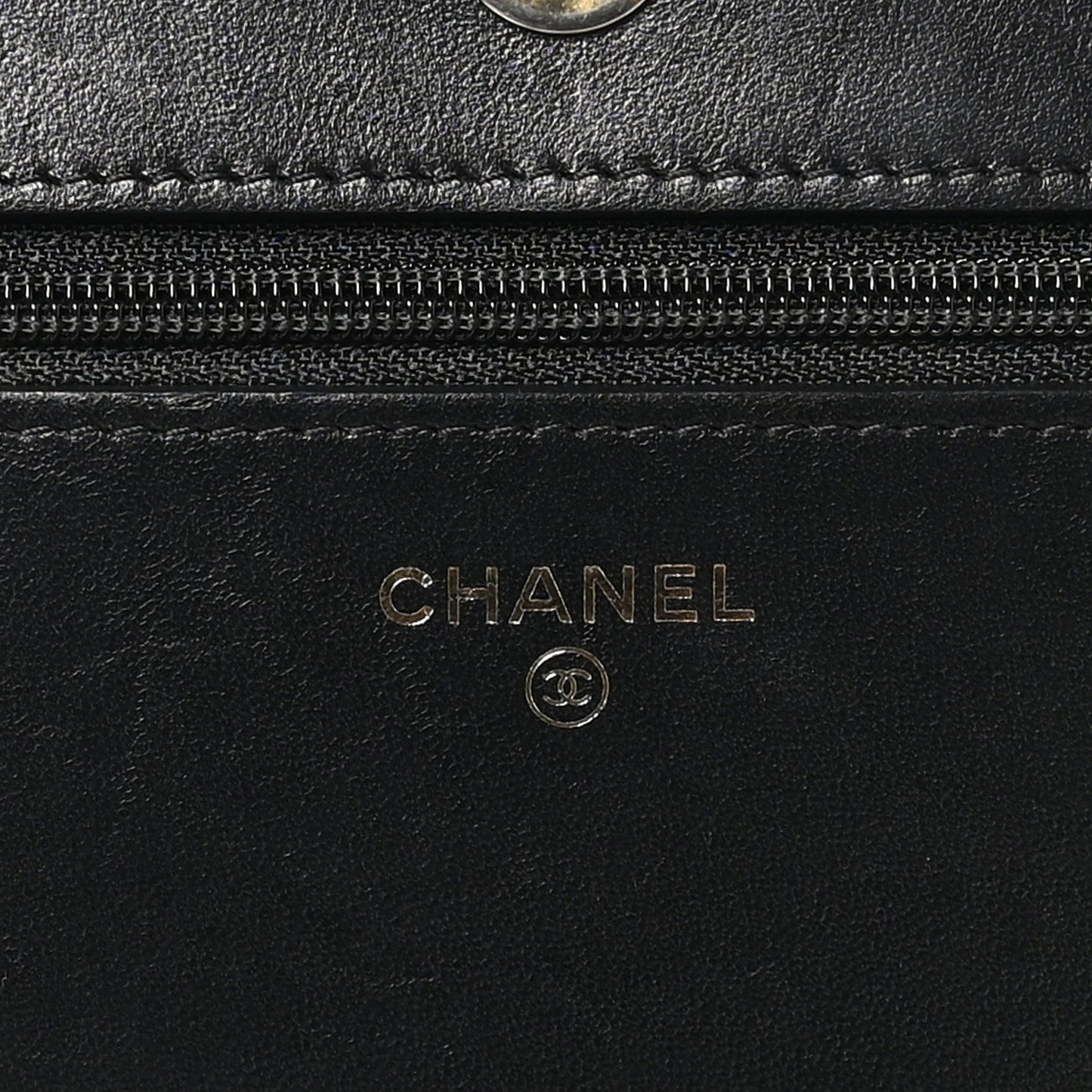Lambskin Chevron Boy Wallet On Chain WOC Black