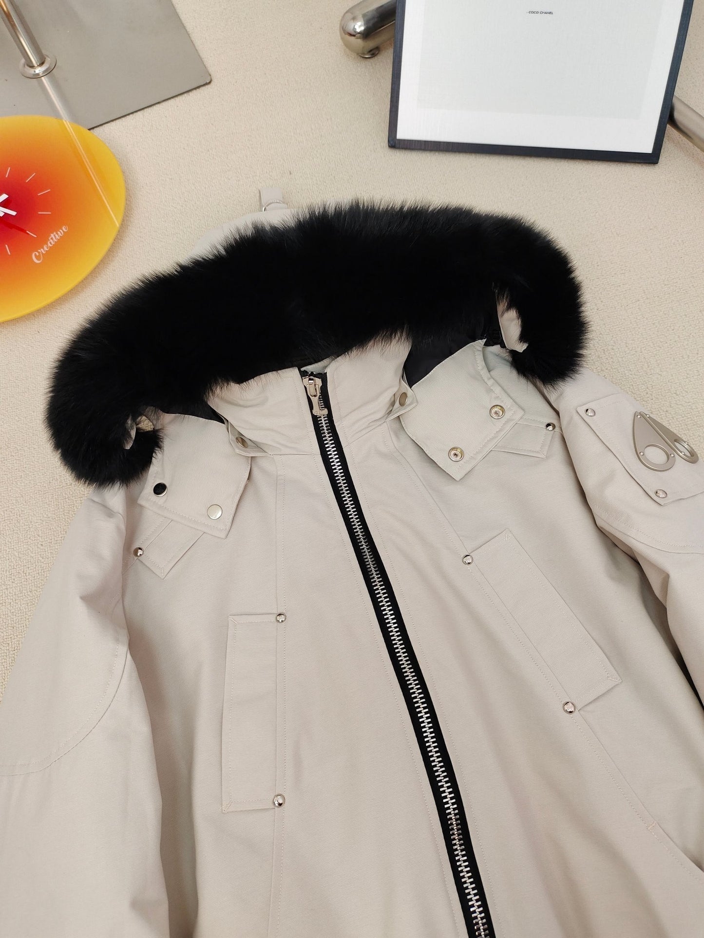 C. Goose Down Jacket White Polyester 0018