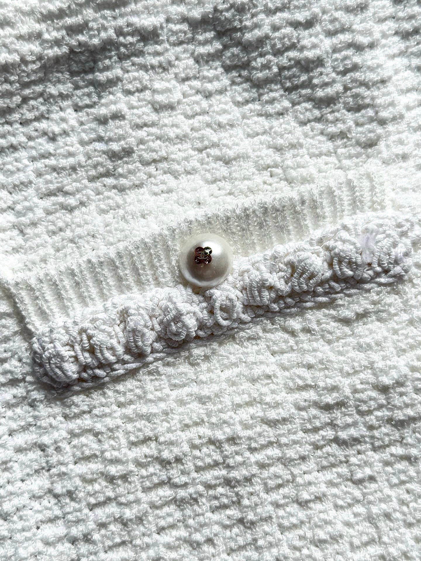 Chanel 25P Mini Skirt White Tweed 237298