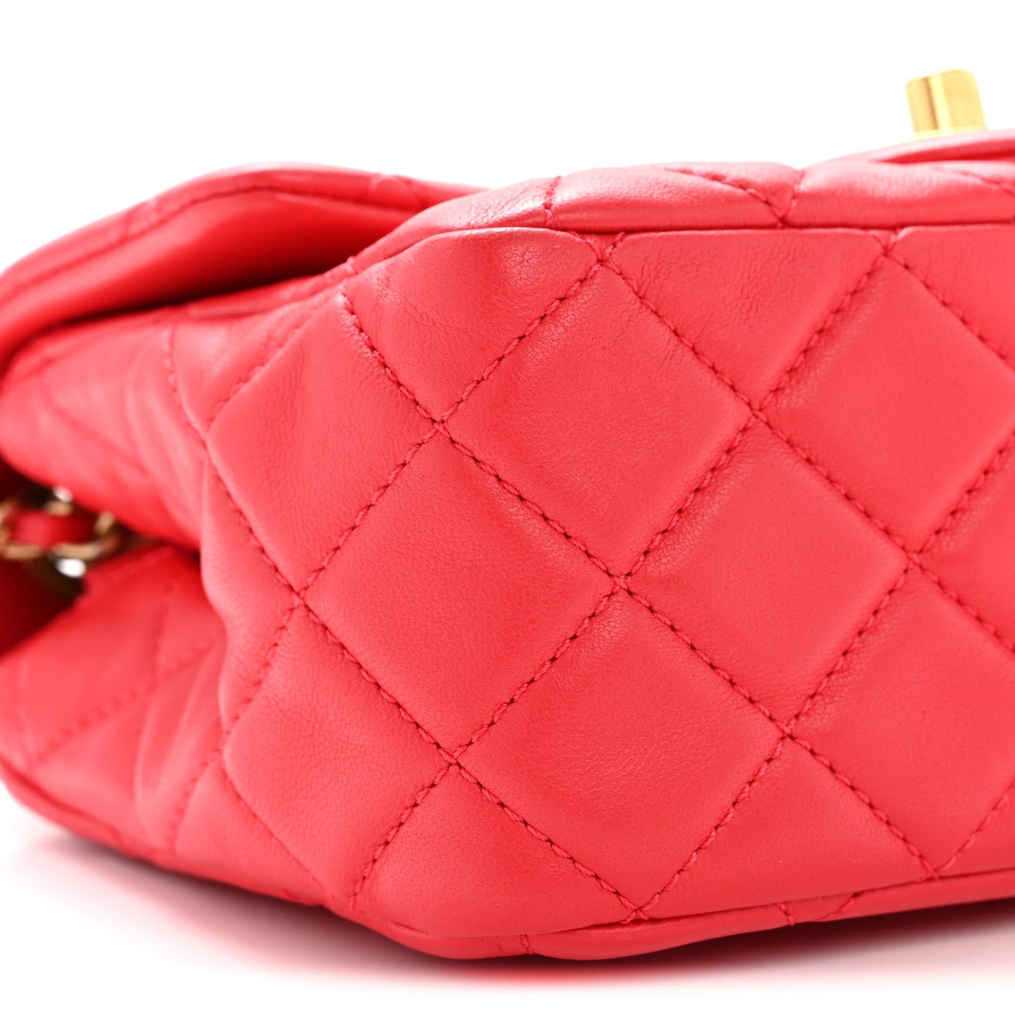 Lambskin Quilted Mini Pearl Crush Flap Red