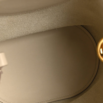 Taurillon Clemence Swift In-The-Loop 18 Bag Beton