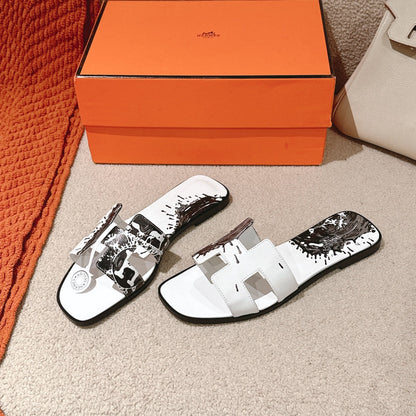 HM 3D Oran Sandals White Black Calfskin 243963
