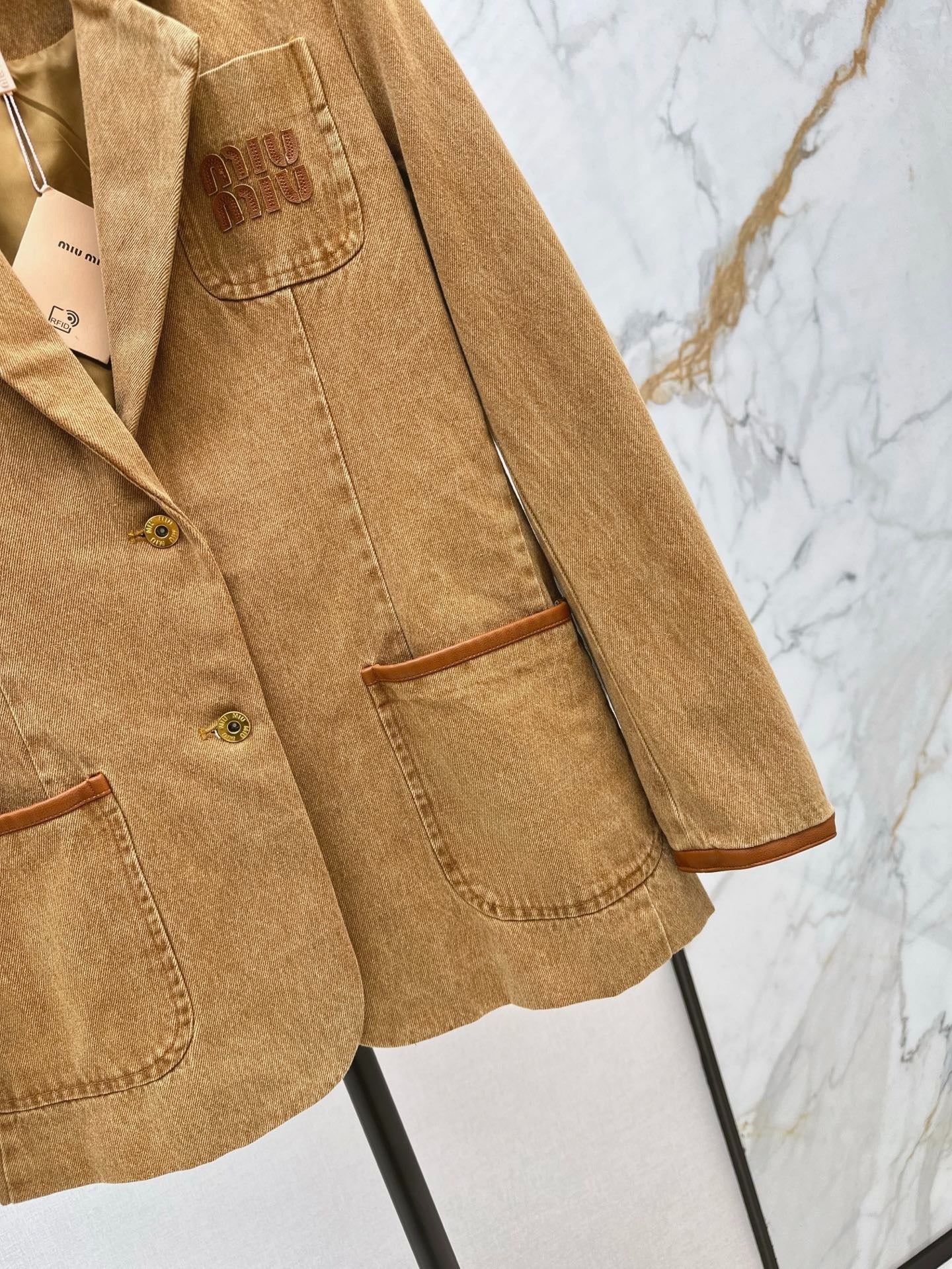 MIUMIU BLAZER STYLE 601
