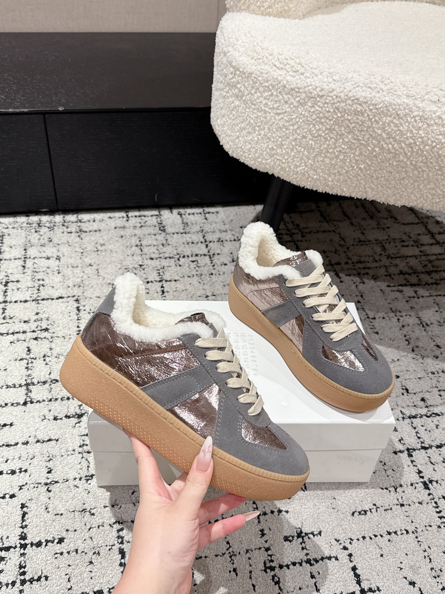 MM Platform German Training Shoes 50mm Dark Grey Suede Metalic Fur 558416