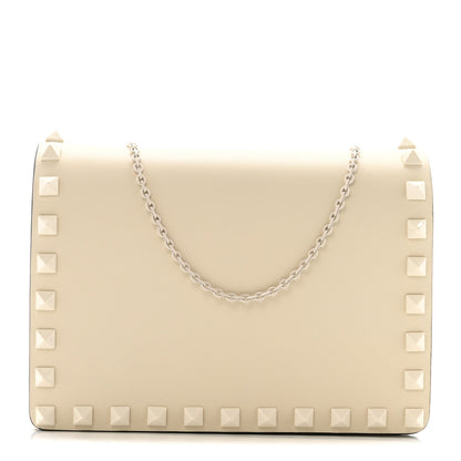 Calfskin Lacquer Monochrome Rockstud Wallet On Chain Ivory