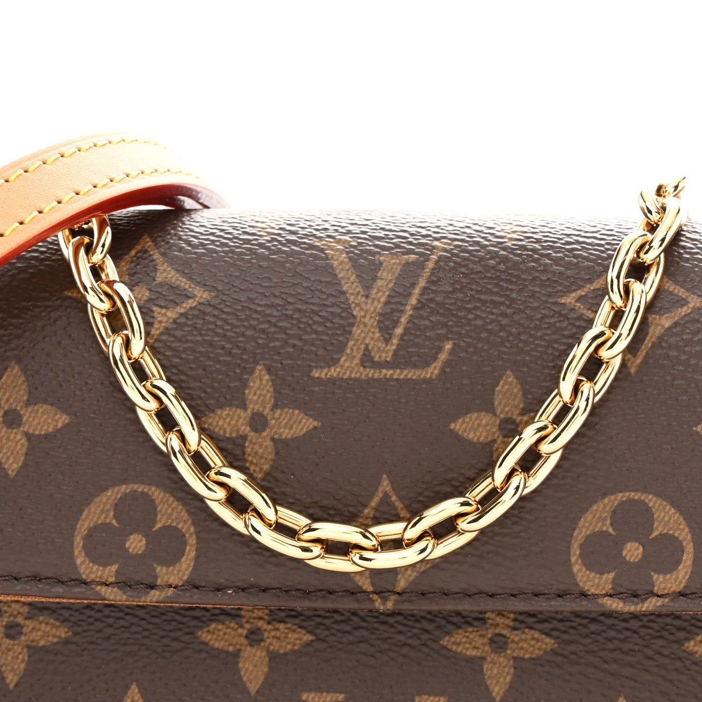 Monogram Ivy Wallet On Chain
