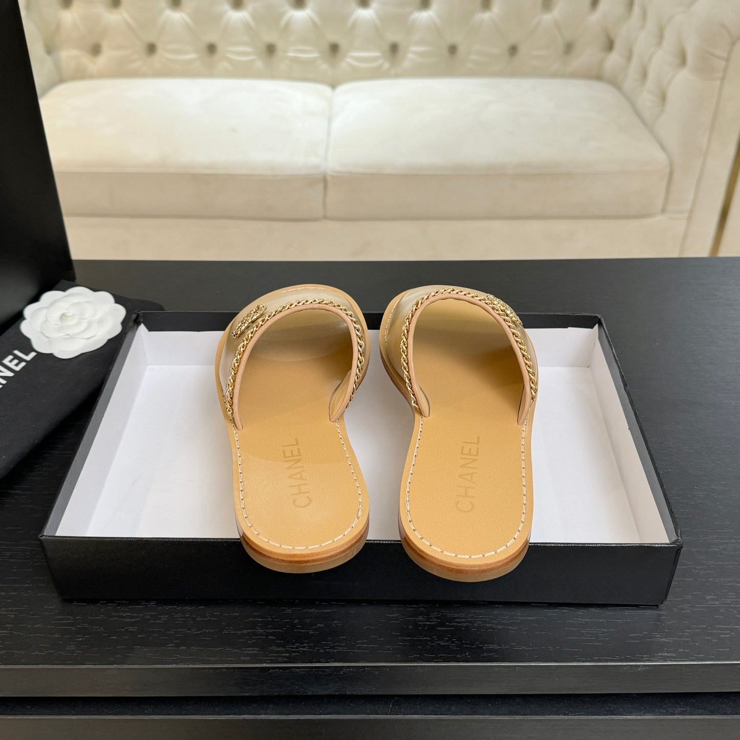 CC 26C Double C Chain Cross Beige Sheepskin