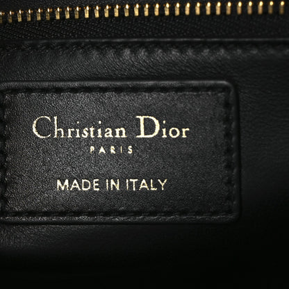 Box Calfskin 30 Montaigne Flap Bag Black